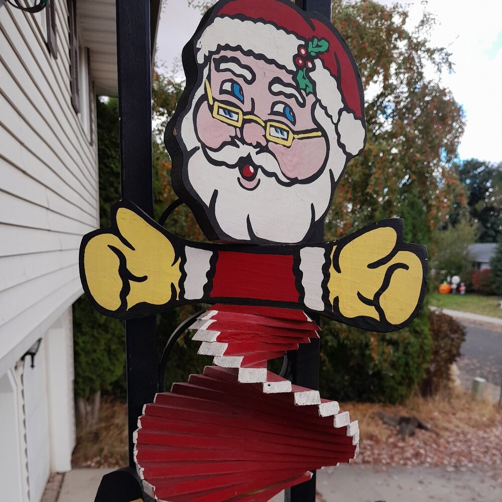Unique Handpainted Wood Wind Spinner Santa Christmas Outdoor Decoration READ 18"